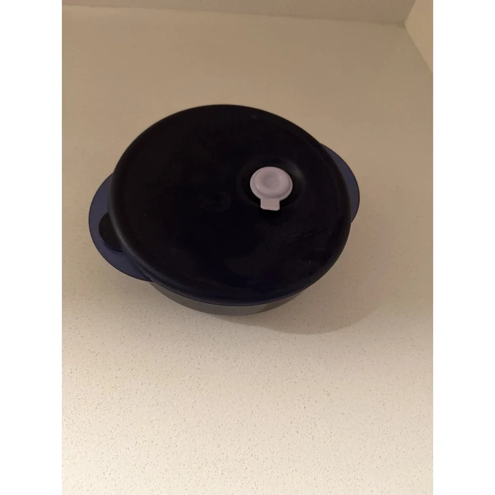 TUPPERWARE NEW VENT N SERVE ROUND 1 3/4 C VENTED MICROWAVE BOWL